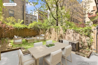 328 W 19th St Unit 1B, New York, NY 10011