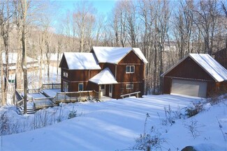 312 Lake Rd, Somerset, PA 15501