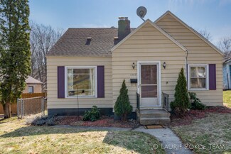 1342 4th St NW, Grand Rapids, MI 49504