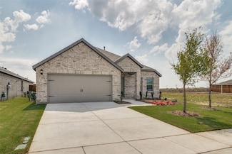 213 Corcovado Ave, Royse City, TX 75189