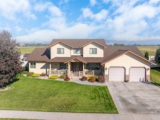 302 Syringa St, Stevensville, MT 59870