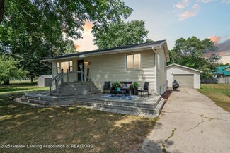 225 E Washington St, Maple Rapids, MI 48853