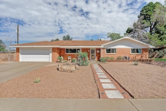 8305 La Camila Rd NE, Albuquerque, NM 87110