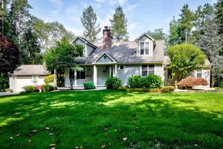 72 Goulding St W, Sherborn, MA 01770