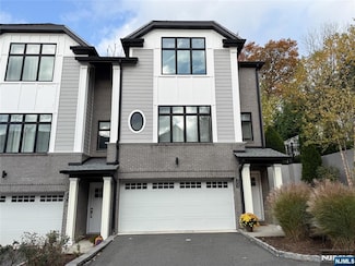 555 Edgewater Ave Unit 203, Ridgefield, NJ 07657