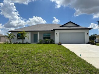 5013 Brookfield St, Lehigh Acres, FL 33971