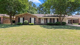 103 Mary Cir, Hattiesburg, MS 39402