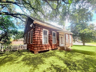 515 S 2nd St, Richmond, TX 77469