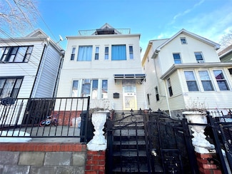 83-10 Pettit Ave, Elmhurst, NY 11373