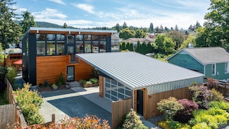 1105 36th St, Anacortes, WA 98221