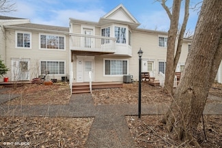 77 N Macgillis Dr Unit 77, Round Lake, IL 60073