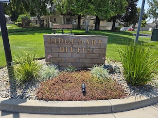 745 Helen Dr, Hollister, CA 95023