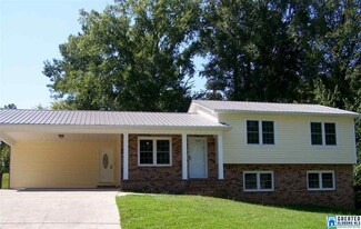 810 Shady Ln, Weaver, AL 36277