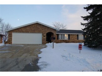 545 Easy St, Winthrop, IA 50682