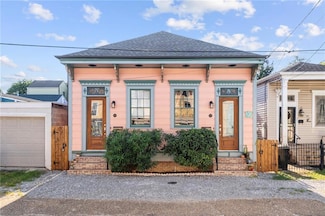 710 Harmony St, New Orleans, LA 70115