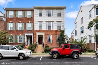 710 Norfolk Ln Unit B, Alexandria, VA 22314