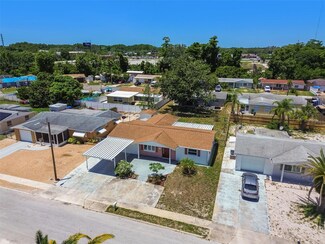 1153 Honor Dr, Holiday, FL 34690