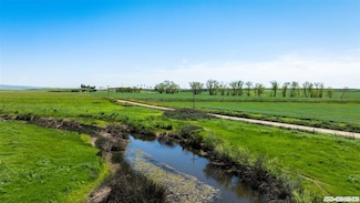 42 26 Mile Rd, Oakdale, CA 95361