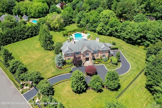 1 Parkwood Ln, Colts Neck, NJ 07722