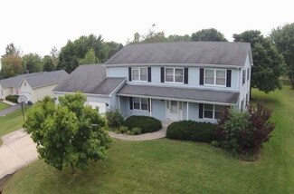 1111 Hollywood Blvd, McHenry, IL 60050