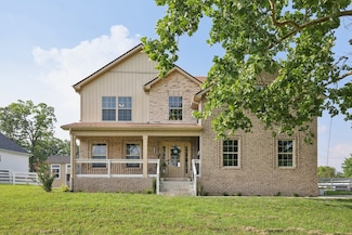 4120 Chapel Hill Rd, Clarksville, TN 37040