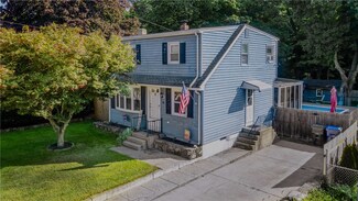 55 Clyde St, West Warwick, RI 02893