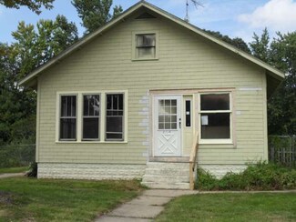 204 W Union St, Earlville, IL 60518