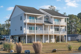 7518 Doe Bay Ln, Chincoteague Island, VA 23336