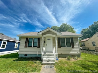 2208 Hayes St, Muskogee, OK 74403