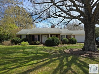 101 Mulberry Rd, Ridgeway, VA 24148