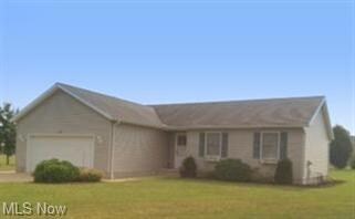 170 Parkside Dr, Creston, OH 44217