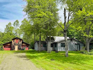 611 4-H Rd, Derby, VT 05829