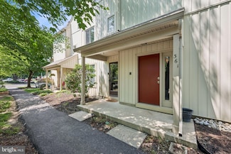 361 Woodlake Dr, Marlton, NJ 08053