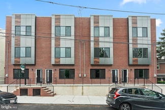 429 Lemonte St, Philadelphia, PA 19128