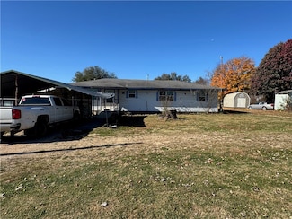 206 N Old Wire Rd, Lowell, AR 72745