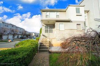 220 Lorraine Loop, Staten Island, NY 10309