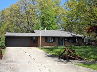 437 Cathy Cir, Munroe Falls, OH 44262