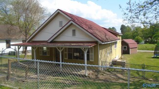 2220 E Tuscaloosa Ave, Gadsden, AL 35904