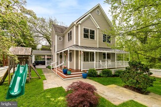 6415 79th St, Cabin John, MD 20818