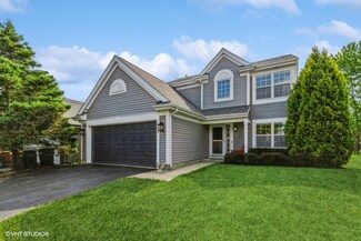 294 Jasmine Cir, Lindenhurst, IL 60046