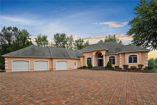 9170 River Rd, Phoenix, NY 13135