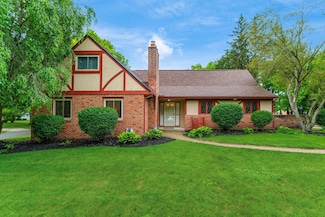 1888 Birkdale Dr, Columbus, OH 43232