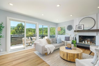 22 Redwood Ave Unit 2, Corte Madera, CA 94925