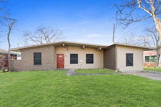 8914 Vinearbor St, Houston, TX 77033