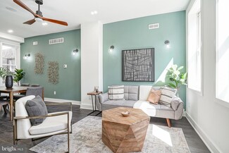 825 E Thompson St, Philadelphia, PA 19125