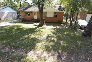 217 Tupperway Dr, Summerville, SC 29483