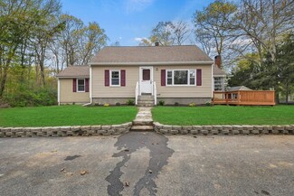 806 Oakhill Ave, Attleboro, MA 02703