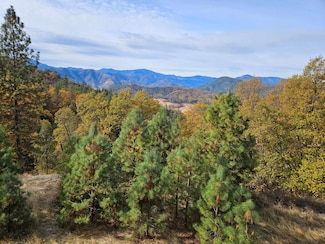 2.84 acres Red Cliff Way, Lakehead, CA 96051