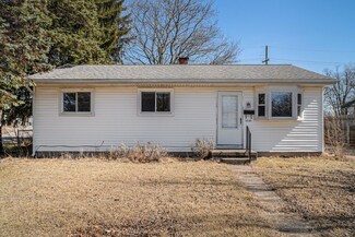 1042 Hunter Ave, Ypsilanti, MI 48198