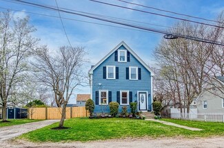 12 Riley Rd, Hyde Park, MA 02136